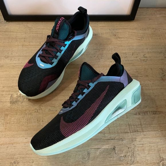 Nike Shoes - NEW Nike Air Max Fly Running / 7.5